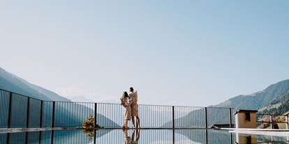 Familienhotel - Garten - Italien - Panorama Pool 🥰 - Hotel Bergschlössl