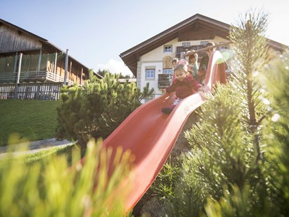 Familienhotel - Umgebungsschwerpunkt: am Land - Südtirol - Spielplatz - Garberhof Dolomit Family