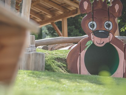 Familienhotel - Babybetreuung - Südtirol - Spielplatz - Garberhof Dolomit Family