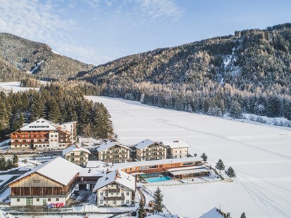 Familienhotel - Ehrenburg (Trentino-Südtirol) - Garberhof Dolomit Family - am Ortsrand mit viel Platz  - Garberhof Dolomit Family