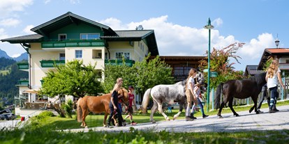 Familienhotel - Garten - Zell am See - Ponys - Wohlfühlresort & Feriengut Martinerhof