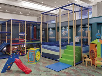 Familienhotel - Einzelzimmer mit Kinderbett - Göhren-Lebbin - Precise Resort Marina Wolfsbruch