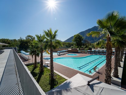 Familienhotel - Wellnessbereich - Madesimo - Pool - Campofelice Camping Village*****