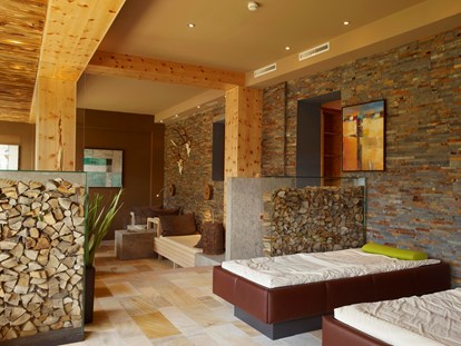 Familienhotel - Wasserrutsche - Ladis - Sauna - Furgli Hotels