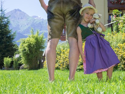 Familienhotel - Babysitterservice - Kitzbühel - Hotel Garten - Familien- und Sportresort Alpenblick