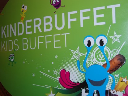 Familienhotel - barrierefrei - Österreich - Kinder Buffet - Familien- und Sportresort Alpenblick