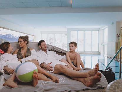 Familienhotel - Preisniveau: moderat - Österreich - Pool im Sportresort Alpenblick - Familien- und Sportresort Alpenblick