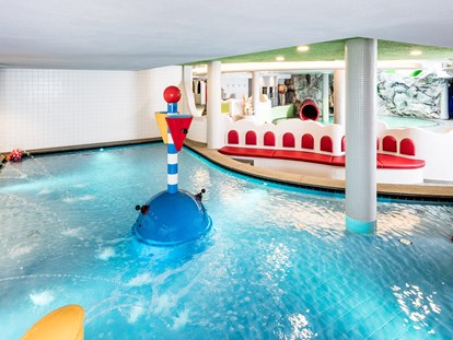 Familienhotel - Wasserrutsche - Schnals - Hotel Schneeberg