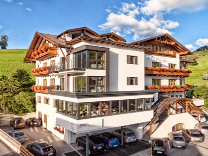 Familienhotel - Wellnessbereich - St. Gallenkirch - © Archiv Hotel Panorama - Familien- und Wellnesshotel Panorama