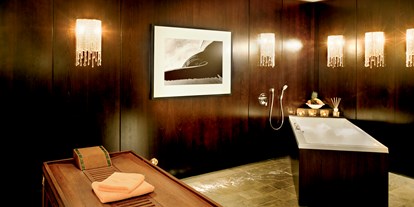 Familienhotel - Umgebungsschwerpunkt: Therme - Haus (Haus) - Massagekabine im Mountain Spa - Hotel Zinnkrügl, Wellness-Gourmet & Relax Hotel