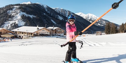 Familienhotel - Teenager-Programm - Skifahren bis vor die Hoteltür - Almfamilyhotel Scherer****s - Familotel Osttirol