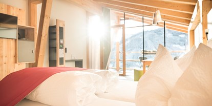 Familienhotel - Umgebungsschwerpunkt: Fluss - Tirol - "Zirbensuite" - Almfamilyhotel Scherer****s - Familotel Osttirol