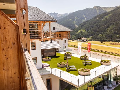 Familienhotel - Umgebungsschwerpunkt: am Land - Sexten - Aussicht - Almfamilyhotel Scherer****s - Familotel Osttirol