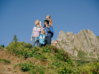 Familienhotel - Umgebungsschwerpunkt: Berg - Großarl - Familienwandern - Kinderhotel Waldhof