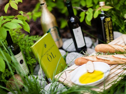 Familienhotel - Umgebungsschwerpunkt: am Land - St. Leonhard (Trentino-Südtirol) - Olivenölverkostung - Wohlfühlhotel Falzeben
