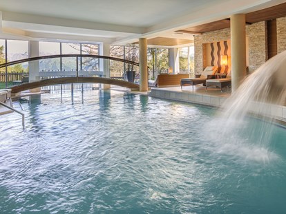 Familienhotel - Wasserrutsche - Südtirol - indoor Pool - Wohlfühlhotel Falzeben