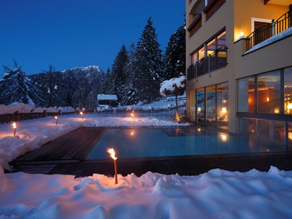 Familienhotel - Pools: Außenpool beheizt - Obereggen (Trentino-Südtirol) - Wohlfühlhotel Falzeben