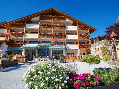 Familienhotel - Kinderbecken - Obereggen (Trentino-Südtirol) - Wohlfühlhotel Falzeben