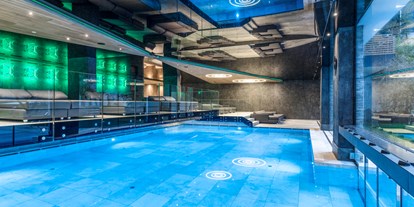 Familienhotel - Pools: Infinity Pool - Sölden (Sölden) - Silentpool - Stroblhof Active Family Spa Resort