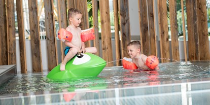 Familienhotel - Pools: Innenpool - Italien - Babypool - Stroblhof Active Family Spa Resort