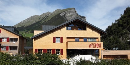Familienhotel - Teenager-Programm - Vorarlberg - Außeansicht - ****Alpen Hotel Post