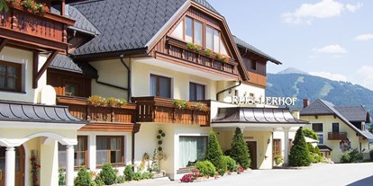 Familienhotel - Wasserrutsche - Ramsau (Bad Goisern am Hallstättersee) - Eingangsbereich vom Hotel Reisslerhof - Hotel Reisslerhof