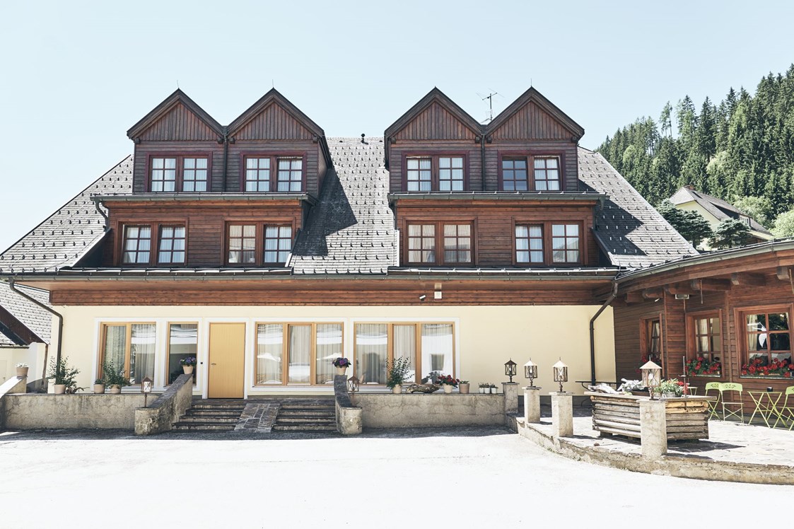 Kinderhotel: Außenansicht Oim Haus - Das Original Kinderhotel Stegerhof in der Steiermark