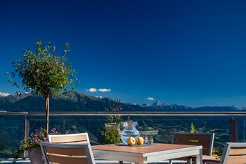 Kinderhotel: Panorama-Terrasse - Family Home Alpenhof