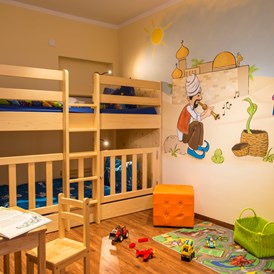 Kinderhotel: Kinderzimmer Kategorie Ochsenkopf - Familotel Mein Krug