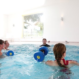 Kinderhotel: Aqua Fitness - Bewegung im Wasser  - Familotel Mein Krug