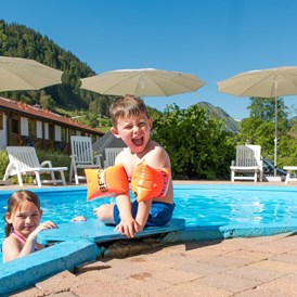 Kinderhotel: Aussenpoolanlage - Familotel Spa & Familien-Resort Krone