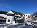 Kinderhotel: Hotel Außen Winter - Family Hotel Schloss Rosenegg