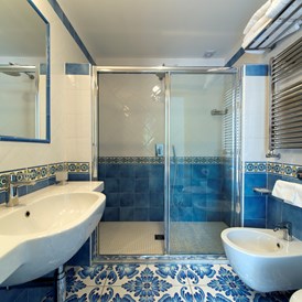 Kinderhotel: Badezimmer im Superior  im dritten Stock - Family Spa Hotel Le Canne-Ischia