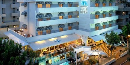 Familienhotel - Schwimmkurse im Hotel - Rimini - Hotel Dory mit Pool und schöner Terrasse - Hotel Dory