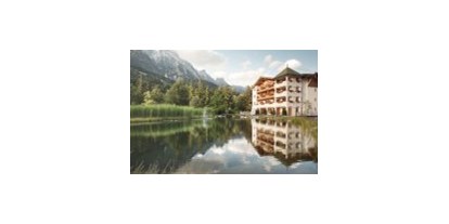 Familienhotel - Umgebungsschwerpunkt: Berg - Großarl - Der Bio-Badesee am Hotel - Hotel Forsthofgut