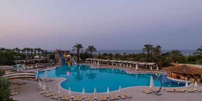 Familienhotel - Pools: Innenpool - Türkei - Poolanlage mit Rutschen - Club Hotel Felicia Village