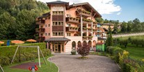 Familienhotel - Garten - Italien - Familienhotel am Gardasee - Family Hotel Adriana