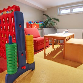 Kinderhotel: Indoor Spielzimmer - Sport & Familienhotel Bärenwirt