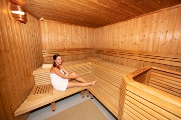 Familienhotel: Wellnessbereich mit Sauna - Familienhotel Berger ***superior