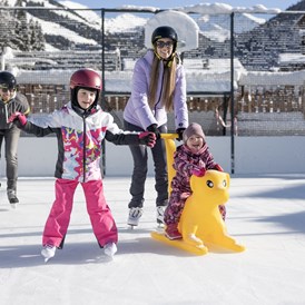 Kinderhotel: Eislaufplatz - Galtenberg Family & Wellness Resort