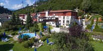 Familienhotel - Schwimmkurse im Hotel - Österreich - Smileyhotel mit Freibad  - Smileys Kinderhotel 