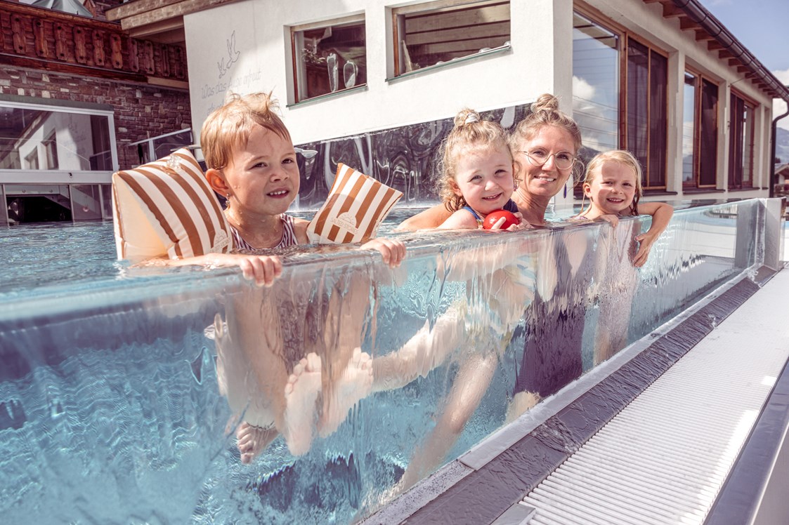 Kinderhotel: 32Grad Infinity Outdoorpool - Alpin Family Resort Seetal