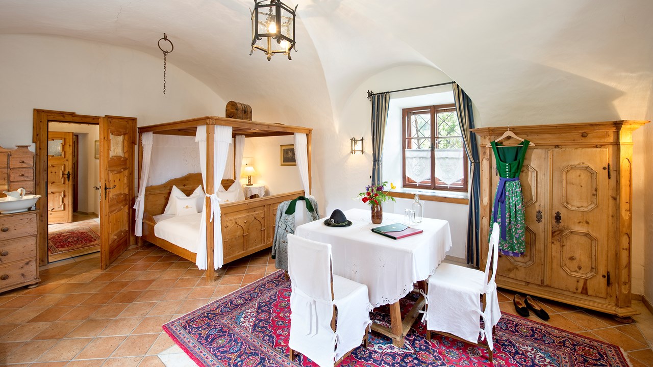 Schloss Thannegg Ferienwohnung und Zimmer Zimmerkategorien Gemach (Suite)