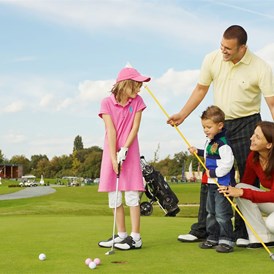 Kinderhotel: Sonnengolf-Golfanlage für Familien - Pension Apfelhof***