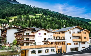 Angebote vom Familienhotel Viktoria in St. Walburg im Ultental/Südtirol - Kinderhotel.Info