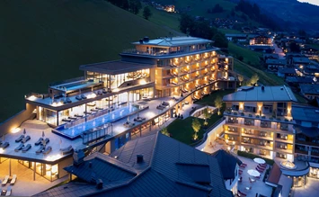 Hotel des Monats April: DAS EDELWEISS Salzburg Mountain Resort in Großarl - Kinderhotel.Info