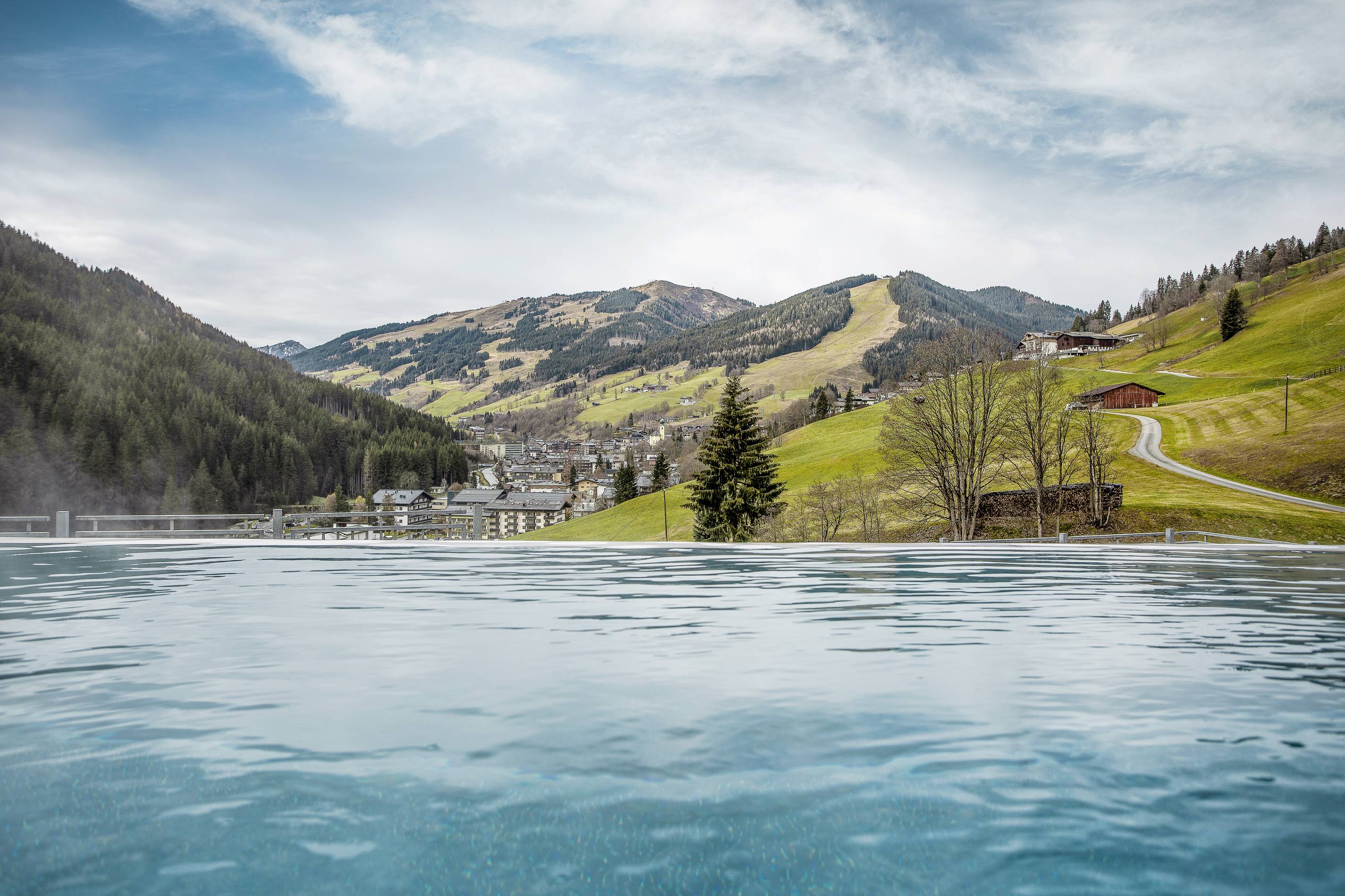Hotel des Monats Juli: Thurnerhof in Saalbach - Kinderhotel.Info