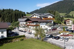 Herbsturlaub im Hotel Felsenhof im Salzburger Land - Kinderhotel.Info