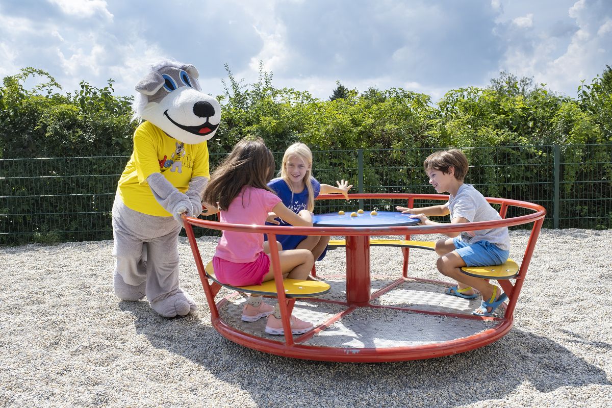 Urlaubsglück für die ganze Familie im Sonnenhotel Bayerischer Hof - Kinderhotel.Info