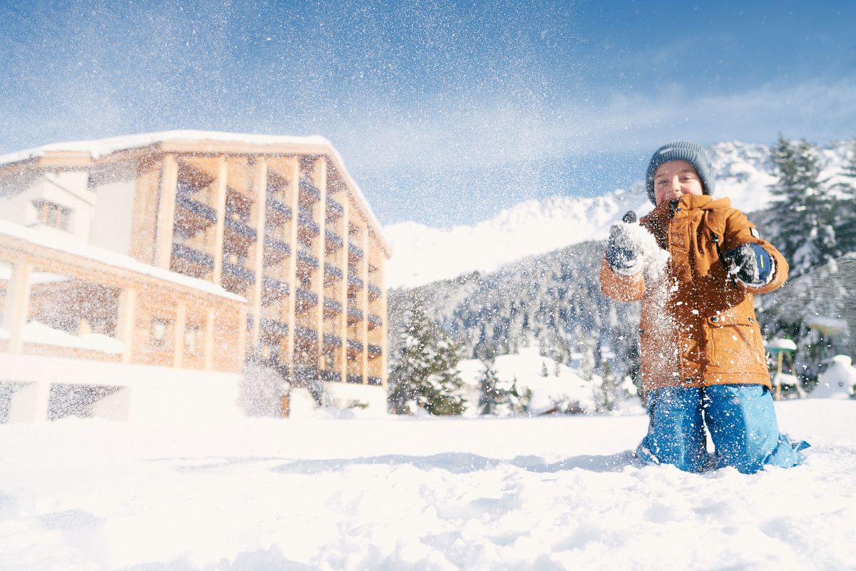 Winterabenteuer im Valbella Resort in der Bündner Bergwelt - Kinderhotel.Info